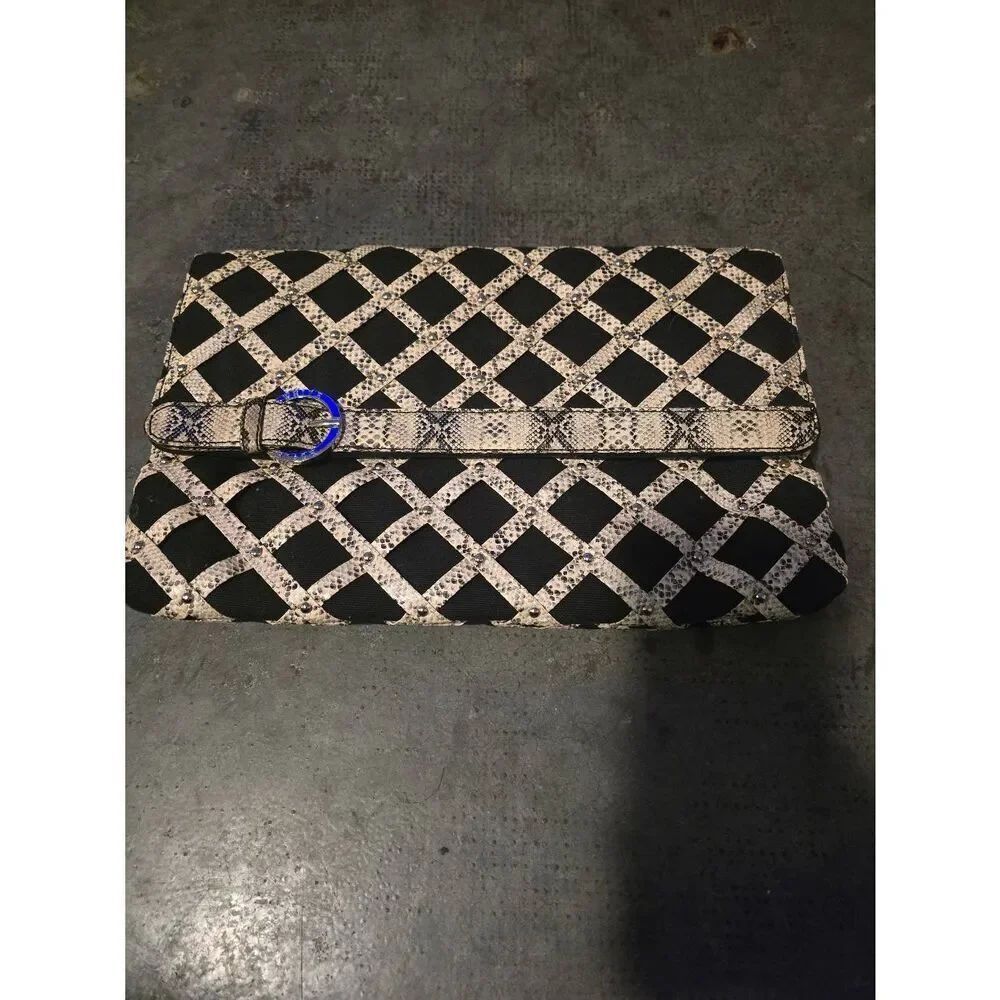 White House Black Market Purse